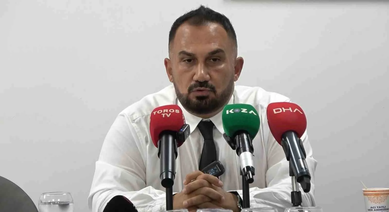 Adanaspor Teknik Direktörü Yüksel Yeşilova, camiadan destek göremediklerini belirterek, “2-3