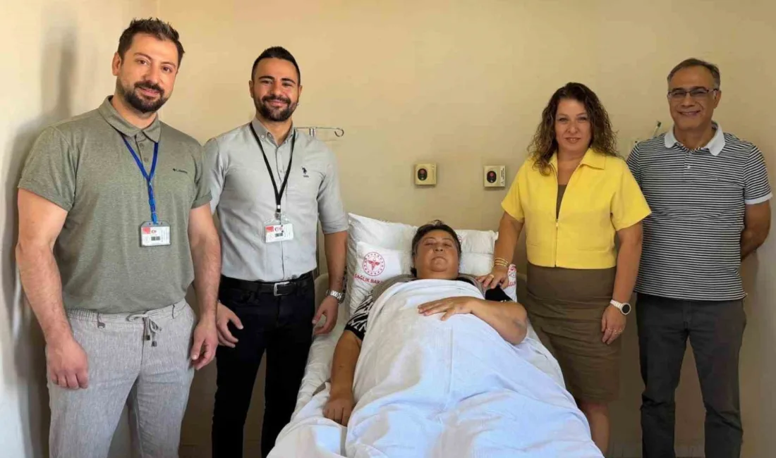 Aydın Devlet Hastanesi’nde ilk kez gerçekleştirilen laparoskopik parsiyel nefrektomi ameliyatı