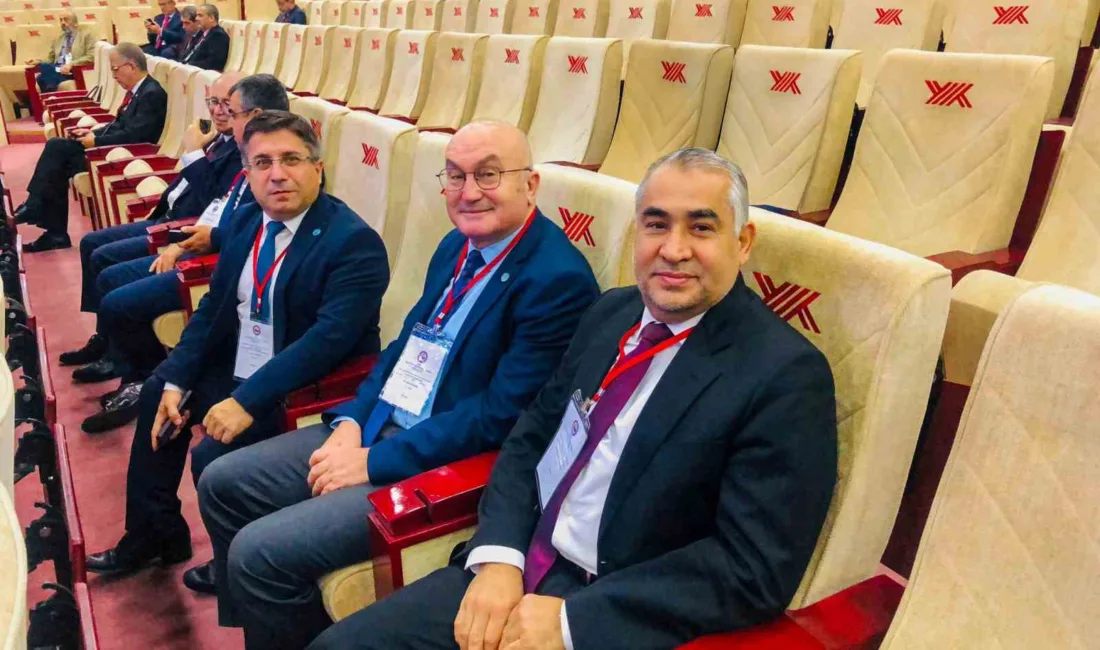 ADÜ Rektörü Prof. Dr. Bülent Kent ve Rektör Yardımcısı Prof.