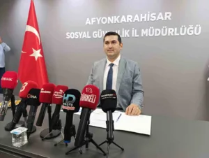 Sosyal Güvenlik Kurumu (SGK) Afyonkarahisar İl Müdürü Süleyman Çelikbaş, kentteki