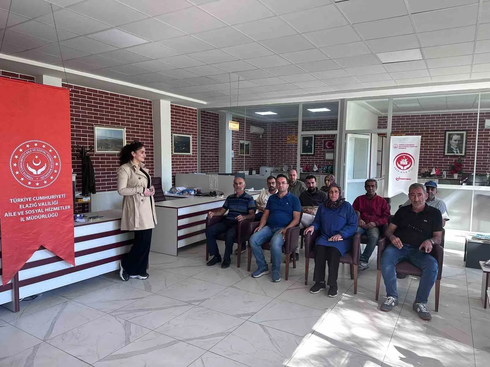 Elazığ’ın Ağın ilçesinde kadına yönelik şiddetle mücadele çalışması yapıldı. Elazığ