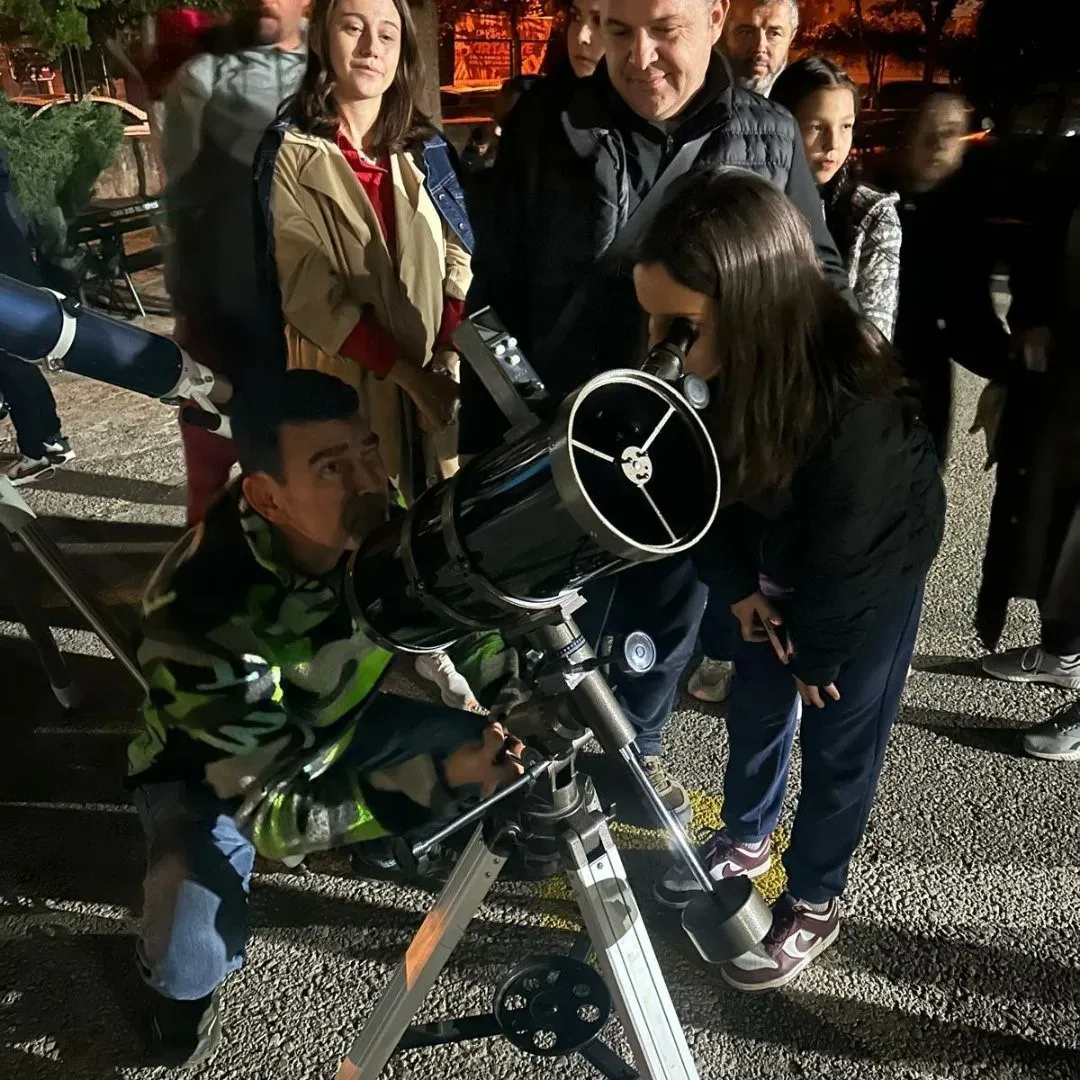 Eskişehir’de Ahmet Sezer Ortaokulu’nda düzenlenen ’Kutup Yıldızım Aile: Gece Gökyüzü