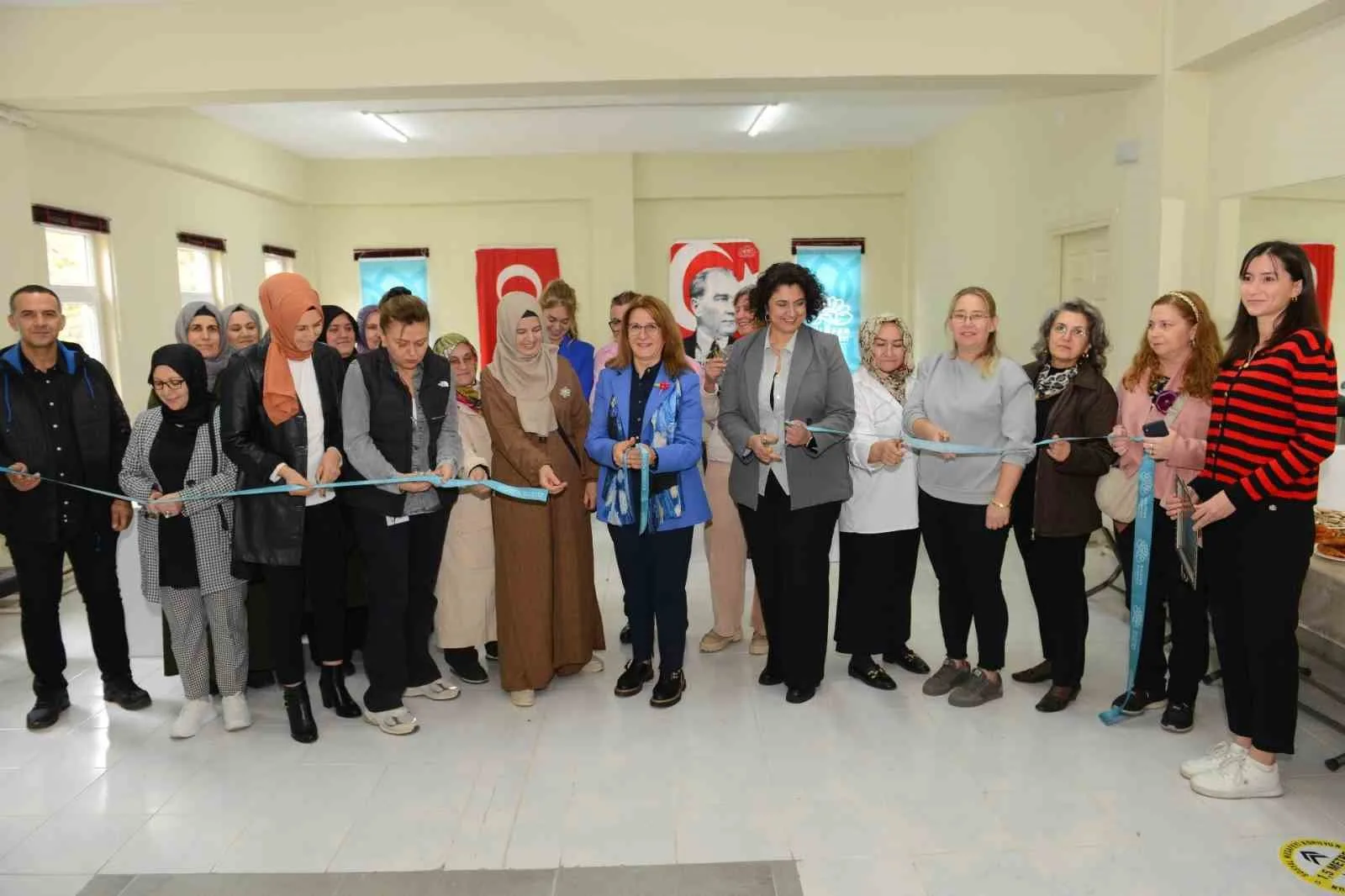 Nilüfer Belediyesi’nin desteğiyle açılan yeni hizmet binası, kadınların sosyalleşmesine ve