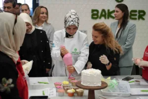 İstanbul’un Başakşehir ilçesinde Bizim Çınarlar Yaşam Merkezi ve BAKMER hizmete