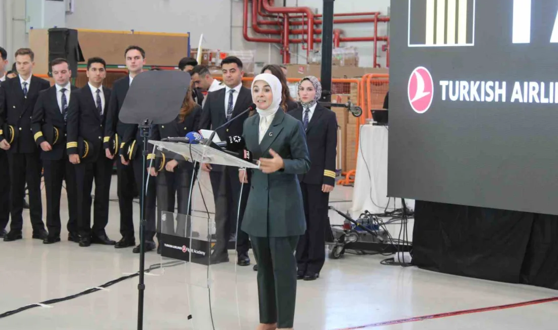 Türk Hava Yolları (THY) Uçuş Akademisi’nin Aydın’daki mezuniyet törenine katılan