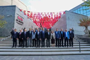 AK Parti Genel Başkan Yardımcısı ve Yerel Yönetimler Başkanı Mustafa