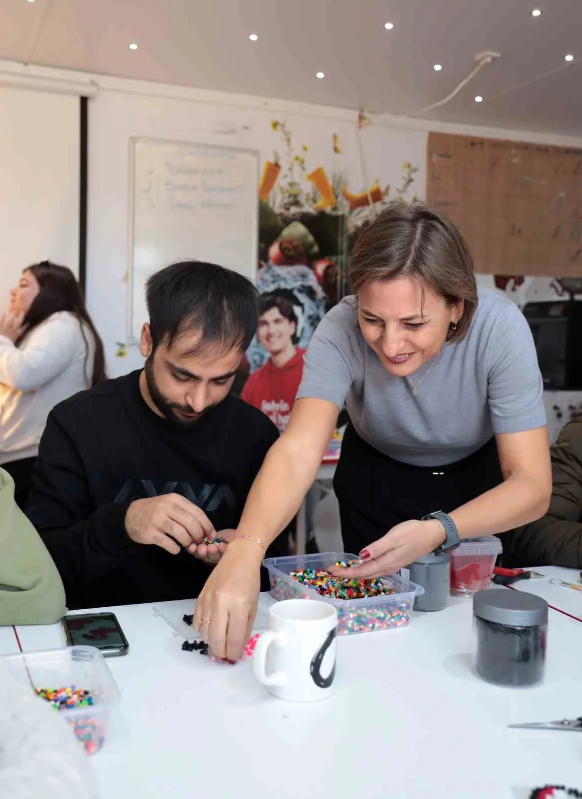 Akbank’ın Toplum Gönüllüleri Vakfı iş birliğiyle başlattığı Güzel Yarınlar Hareketi,