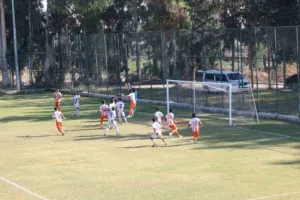 Süper Amatör Lig A Grubu’nun güçlü takımlarından Akdeniz Belediye Spor,