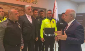 Aksaray’da polisin şüphe üzerine kontrol etmek istediği ve sürücüsünün “Valiyi
