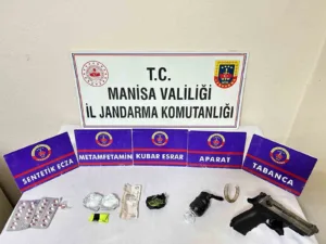 MANİSA (İHA) – Manisa’nın Alaşehir ilçesinde jandarma ekiplerince düzenlenen operasyonda,