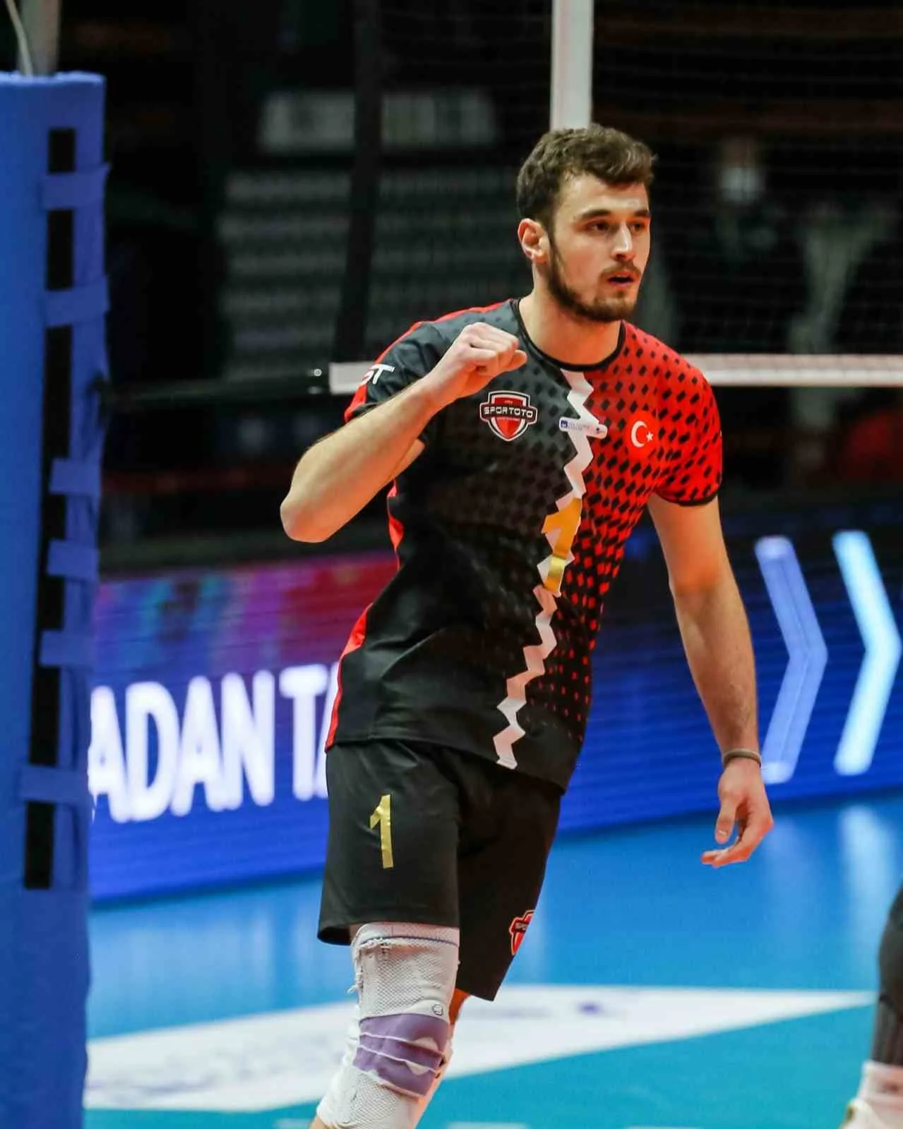 Erkekler Voleybol 1. Ligi takımlarından Kahramanmaraş Voleybol, Ali Deniz Yılmaz’ı