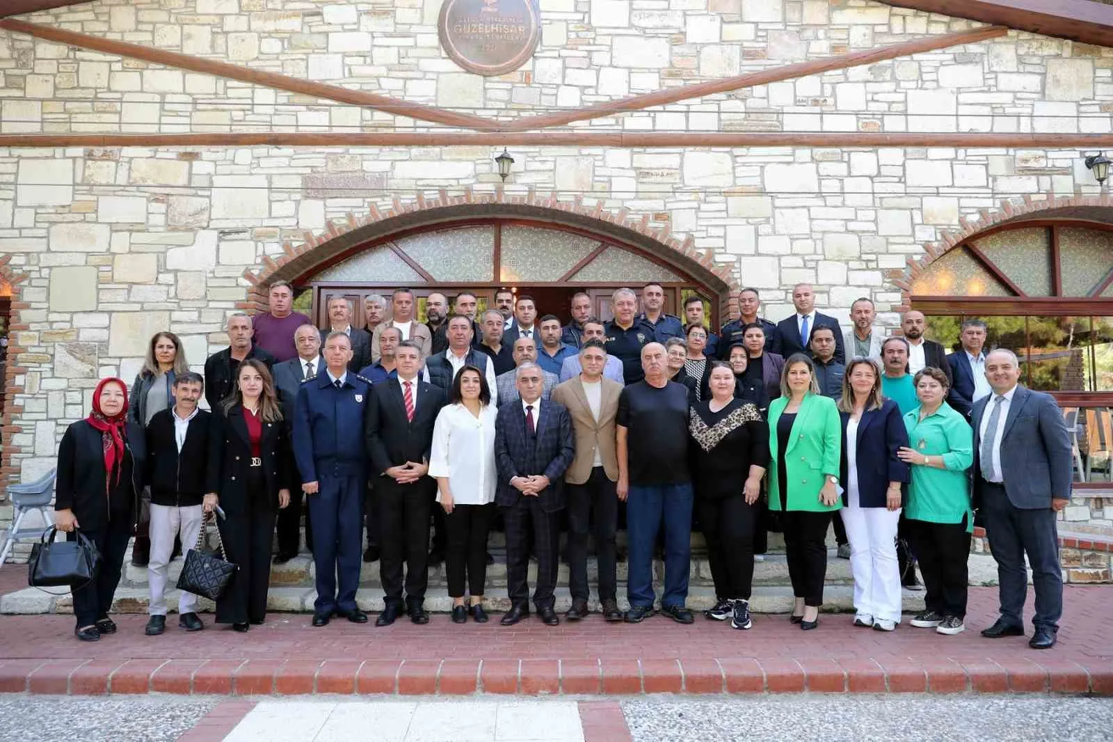İzmir’in Aliağa ilçesinde 19 Ekim Muhtarlar Günü, düzenlenen programla kutlandı.