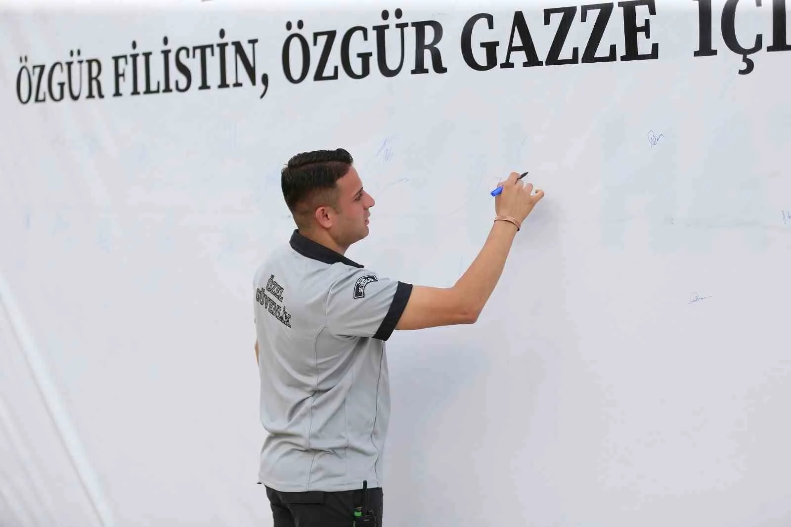 Alanya Alaaddin Keykubat Üniversitesi (ALKÜ) Kestel Yerleşkesine yapılan “Özgür Filistin,