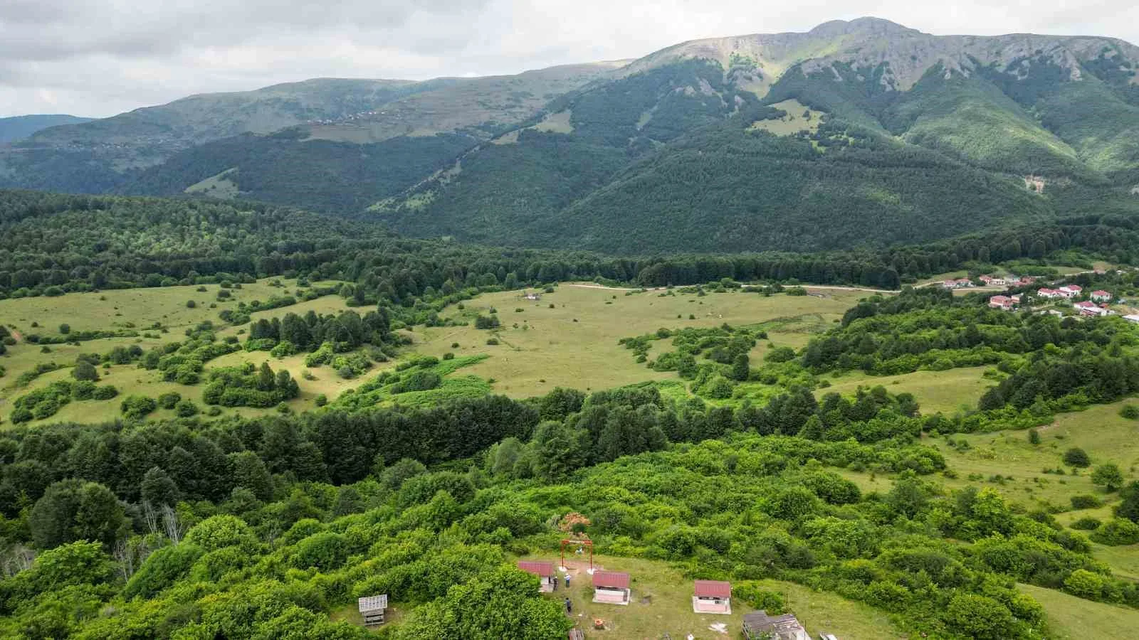 Tokat ile Ordu sınırında yer alan Cimban Yaylası, İsviçre Alpleri’ni