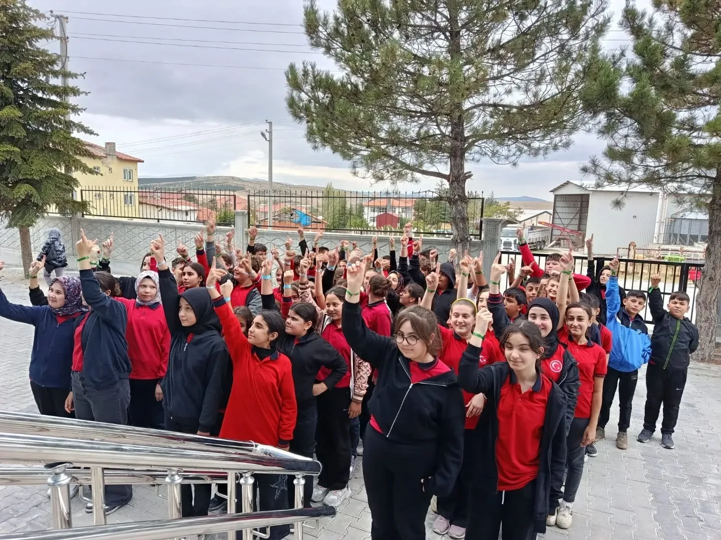 Kütahya Altıntaş Mustafa Kemal Ortaokulu öğrencileri, Filistin halkına destek olmak