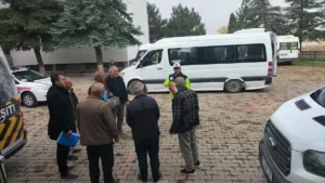Kütahya’nın Altıntaş ilçesinde öğrencilerin güvenli taşınması amacıyla okul servis araçlarına
