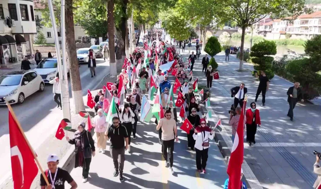 Amasya’da üniversite öğrencileri tarafından ‘Dilimiz farklı, kalbimiz aynı’ temalı Filistin’e