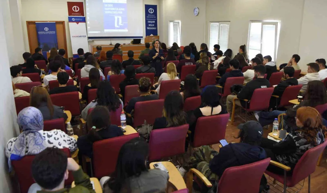 Anadolu Üniversitesi Eskişehir Meslek Yüksekokulu’nda (EMYO) ’Kariyerin İlk Adımı: Seninle