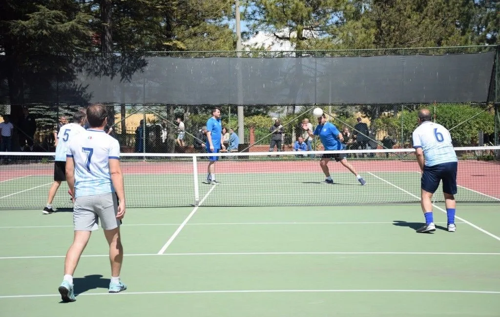 Eskişehir Anadolu Üniversitesi’nde 29 Ekim Cumhuriyet Bayramı çerçevesinde spor etkinlikleri