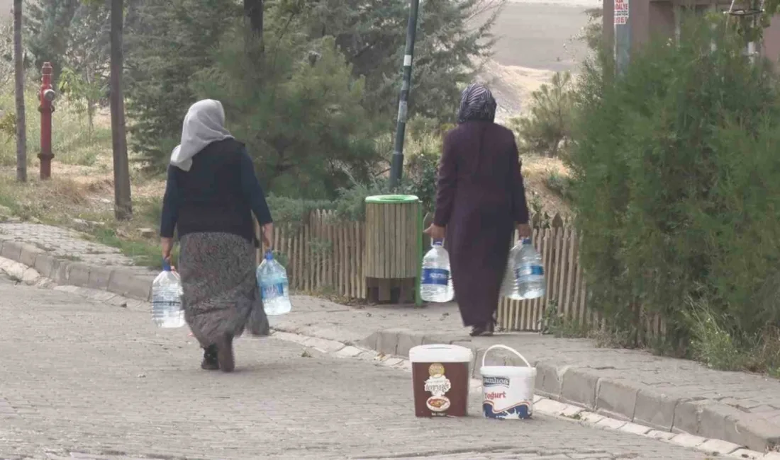 Ankara’da Kesikköprü içme suyu hattında borulardaki patlaklar nedeniyle yaşanan su