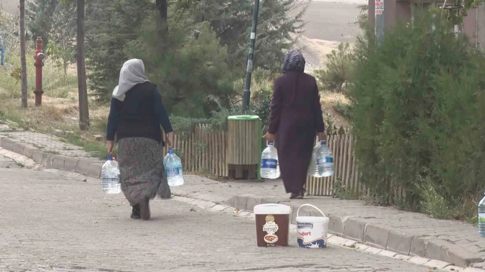 Ankara’da Kesikköprü içme suyu hattında borulardaki patlaklar nedeniyle yaşanan su