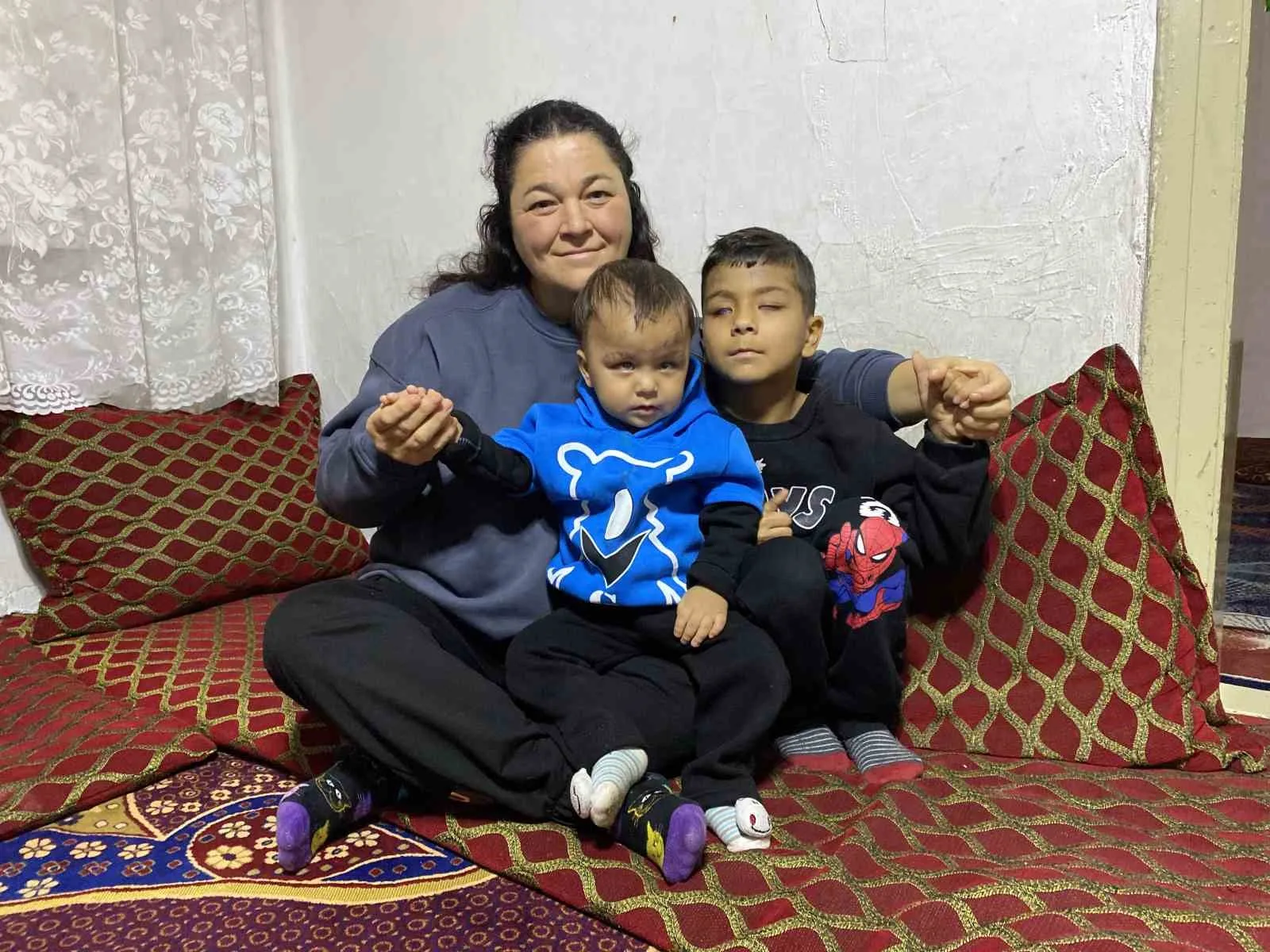 Eskişehir’de doğuştan görme engelli olan ve bir daha hiç göremeyecekleri