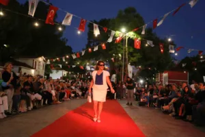 Kepez Belediyesi’nin düzenlediği Uluslararası Yaşlılıkta Sağlık ve Esenlik Festivali kapsamında