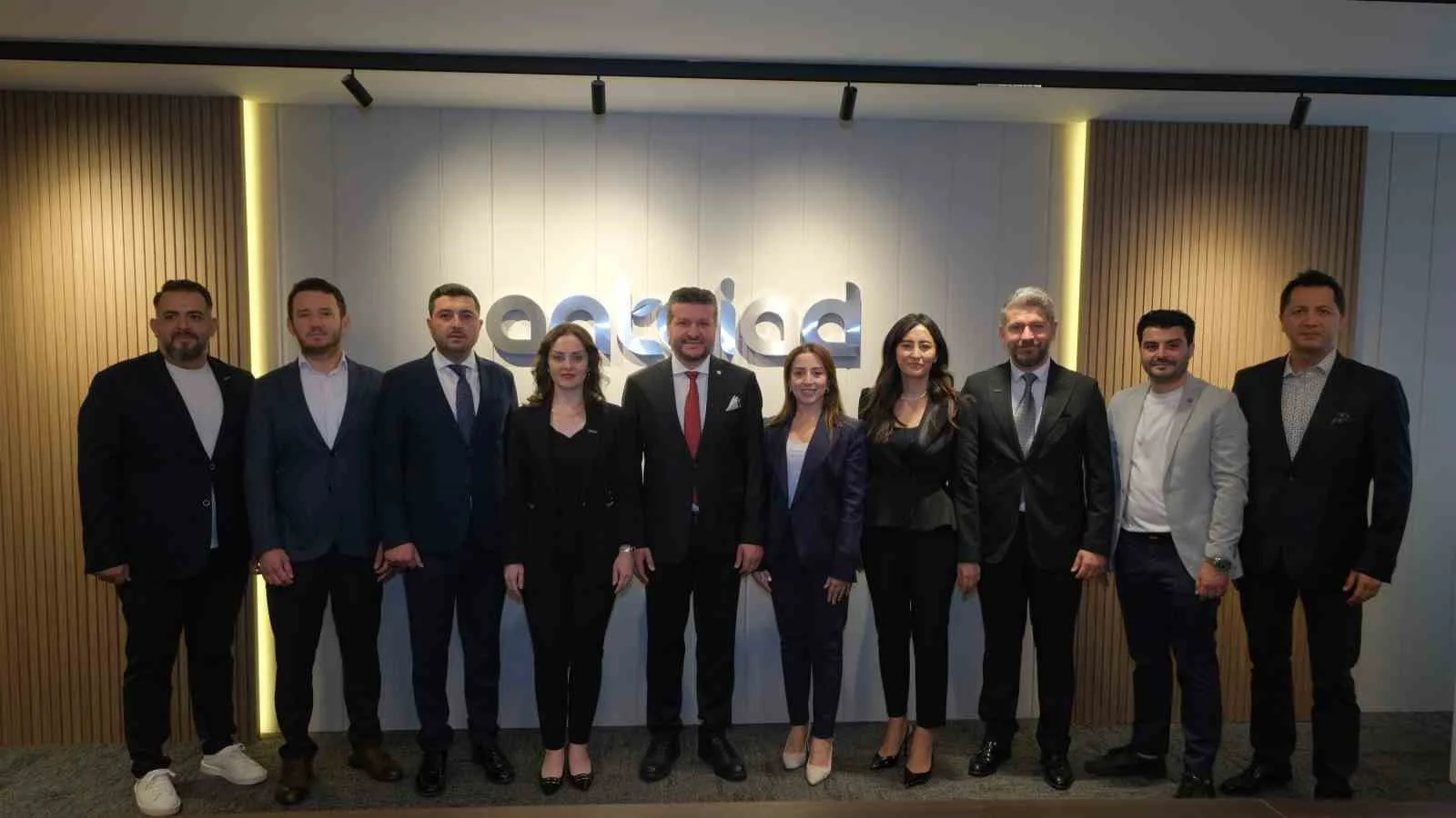 Antalya Genç İş İnsanları Derneği (ANTGİAD), kuruluşunun 35. yılında, yeni