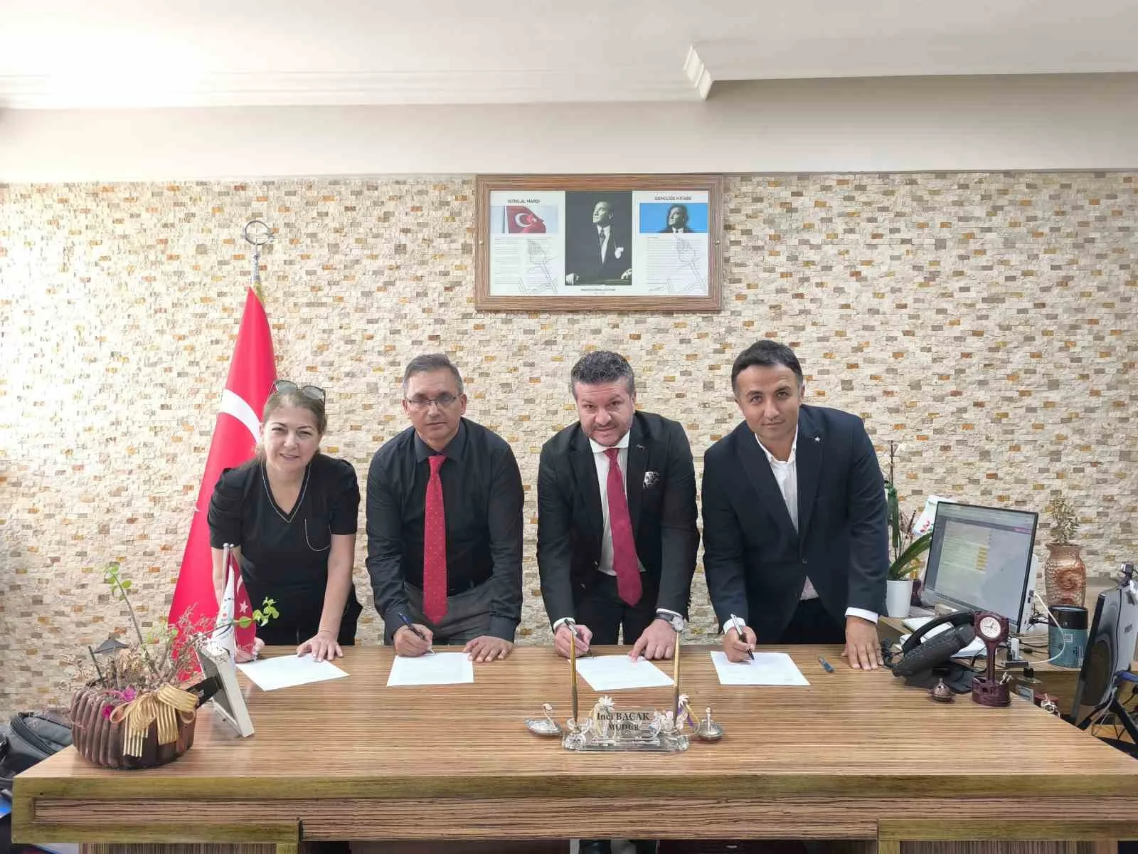 Antalya Genç İş İnsanları Derneği (ANTGİAD) öncülüğünde İl Milli Eğitim