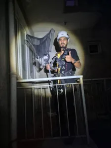 Aydın’ın Efeler ilçesinde apartman boşluğunda mahsur kalan yavru kedi, Acil
