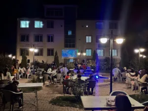 Elazığ’ın Arıcak ilçesinde açık hava sinema etkinliği düzenlendi. Elazığ’ın Arıcak