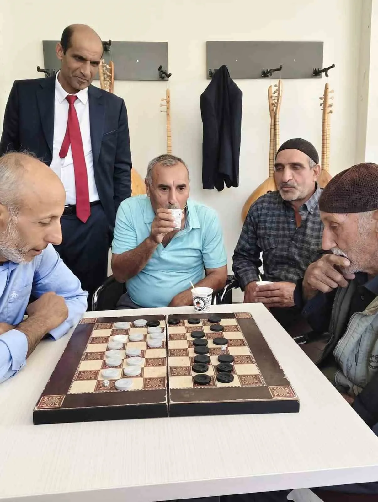 Elazığ’ın Arıcak ilçesinde dama turnuvası başladı. Elazığ’ın Arıcak ilçesinde kaymakamlık