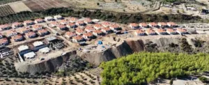 Hatay’ın Arsuz ilçesi Arpadaderesi Mahallesi’ne inşa edilen 2.etap kırsal afet