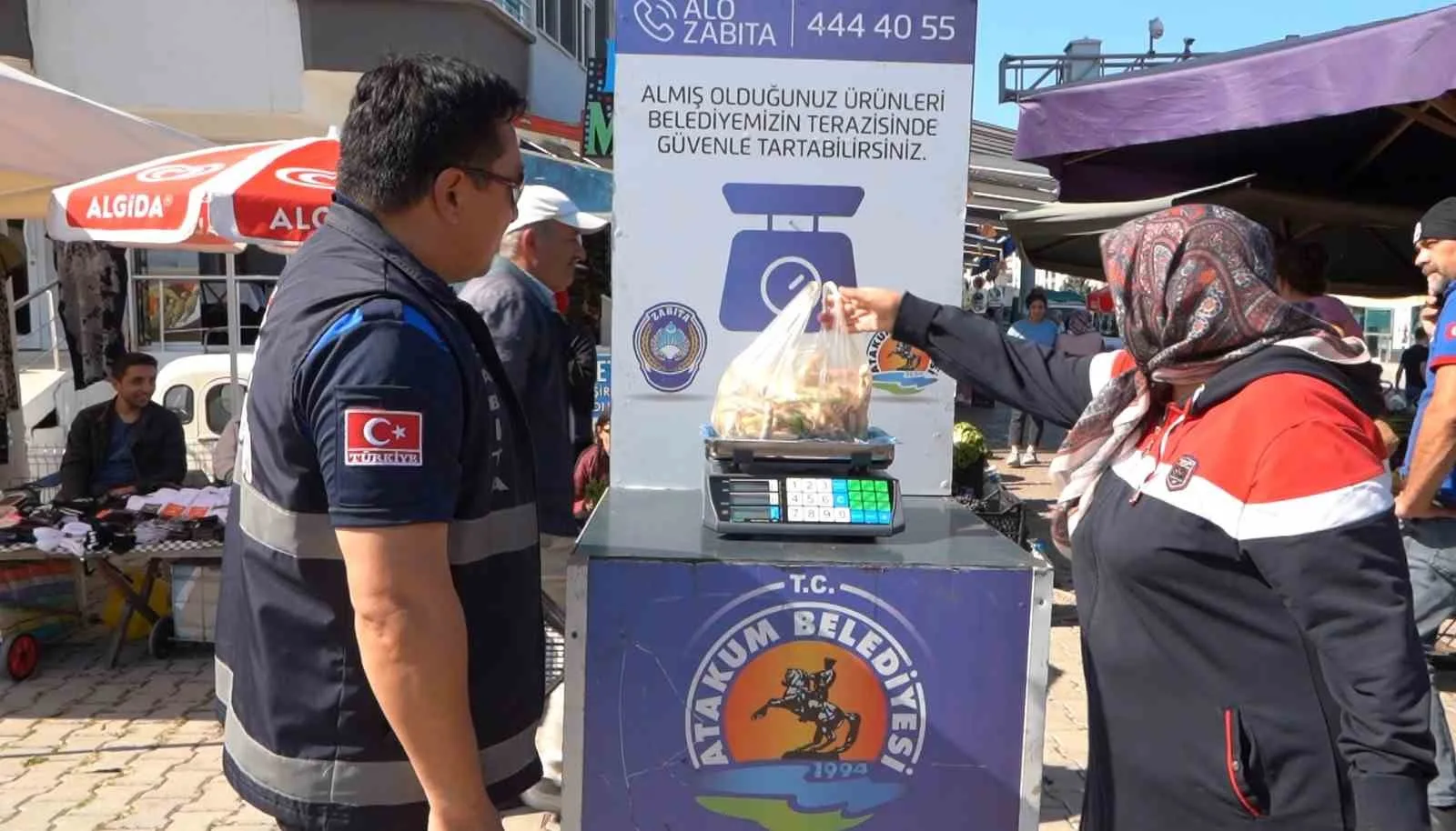 SAMSUN (İHA) – Samsun’un Atakum Belediyesi, semt pazarlarında “tartı hizmeti”