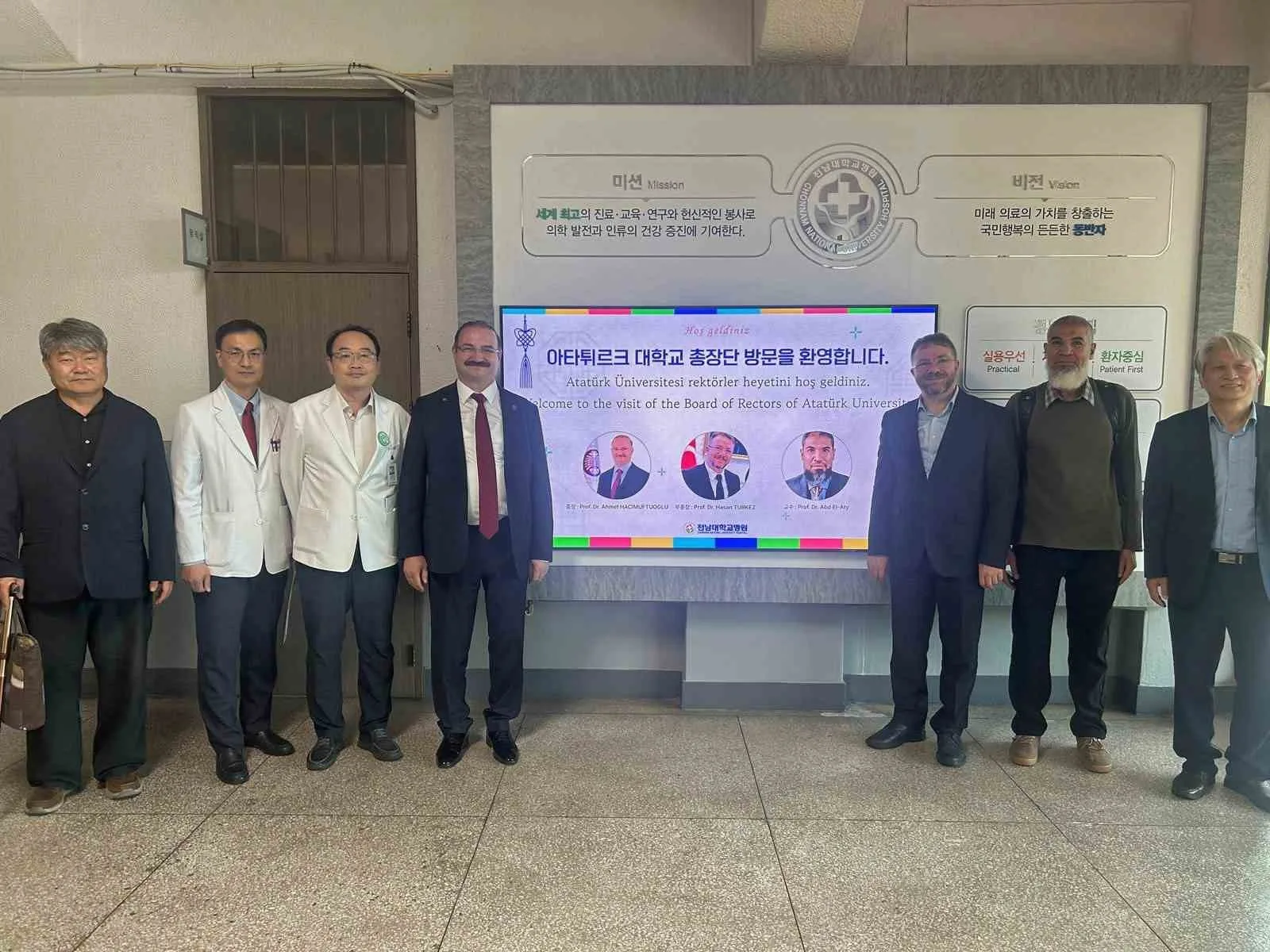 Atatürk Üniversitesi, uluslararasılaşma misyonu doğrultusunda dünyanın önde gelen yükseköğretim kurumlarıyla