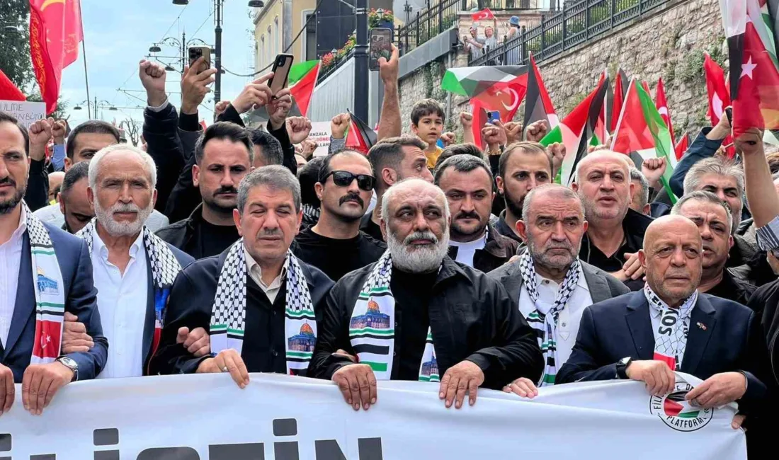 İsrail’in Filistin’e yönelik uyguladığı soykırım nedeniyle İstanbul’da yüzlerce kişi, Ayasofya