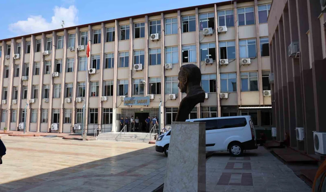 Aydın’ın Efeler İlçesi’nde bir trafik kazası sonrası sürücüye darp ettiği