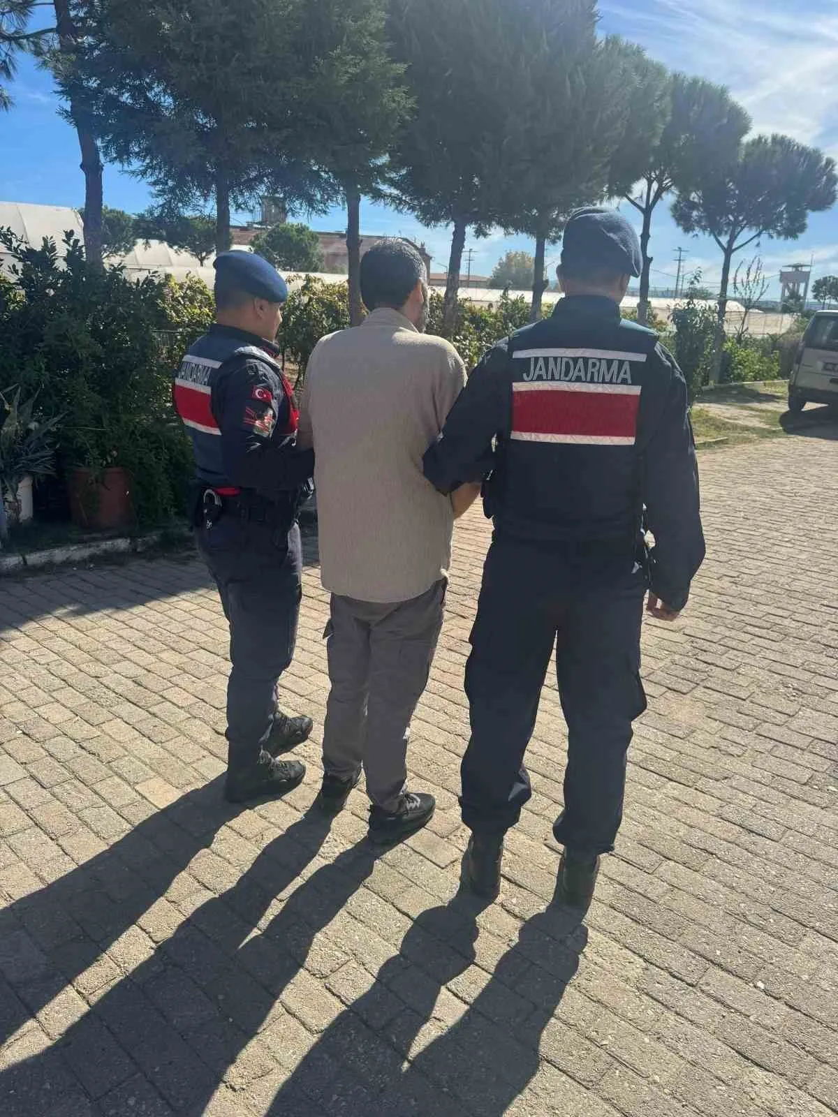 Aydın’ın Efeler ilçesinde 10 yıl hapis cezası ile aranan kişi