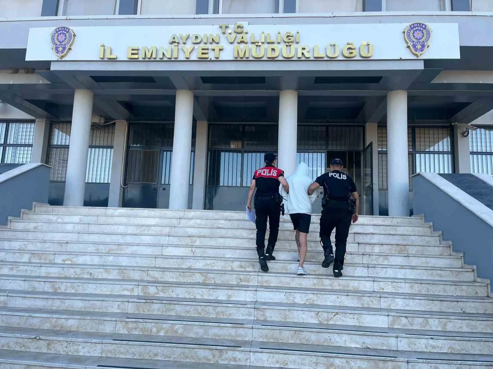 Aydın’ın Efeler ilçesi Umurlu Mahallesi’nde meydana gelen 4 ayrı iş