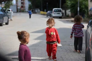 Aydın Efeler ilçe merkezinde her geçen gün artan çocuk dilencilere,