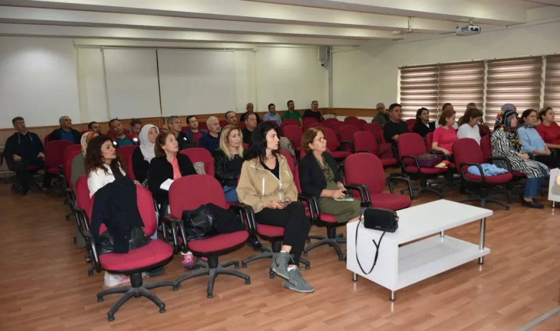 Aydın’da üreticilere Bitki Sağlığı Uygulama Programı kapsamında Turunçgil Yeşillenme Hastalığı