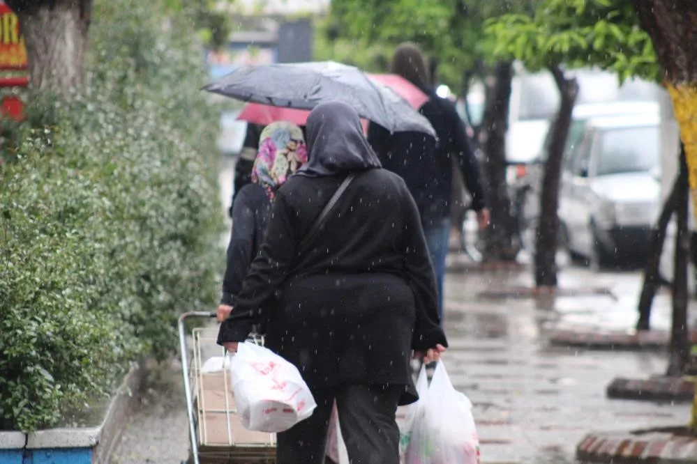 Aydın il genelinde aralıklarla etkili olan yağışlı hava hafta sonuna