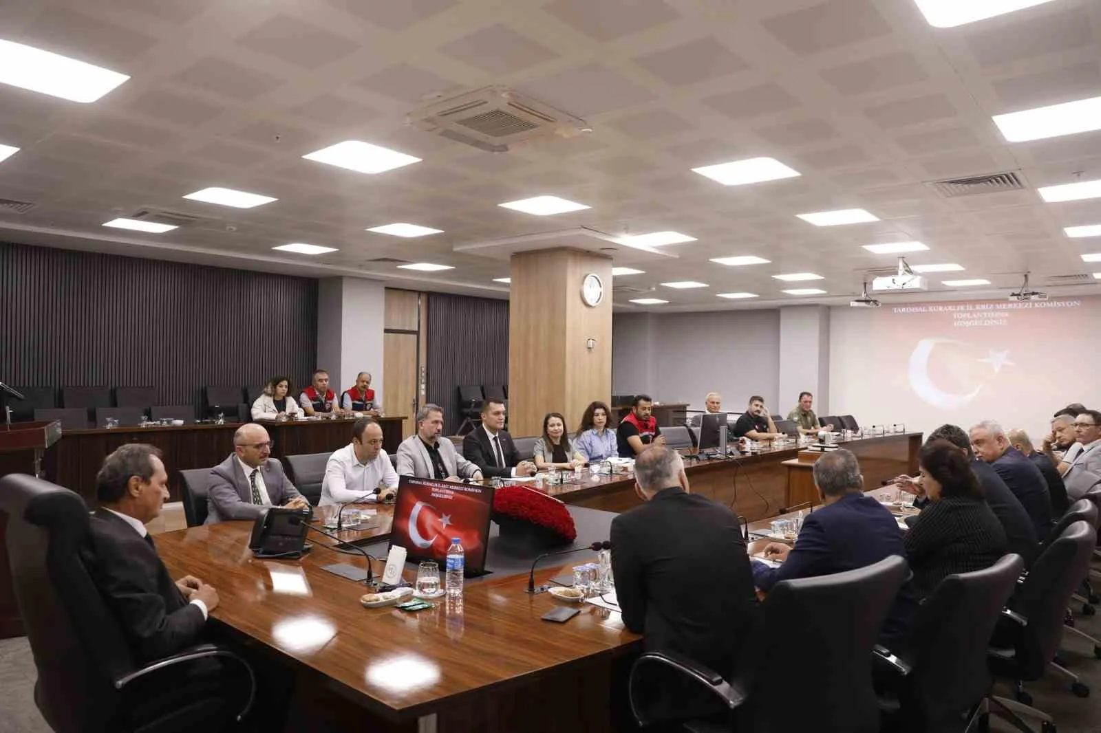 Aydın İl Tarımsal Kuraklık Komisyonu Toplantısı’nda kuraklığın önlenmesi amacıyla alınacak