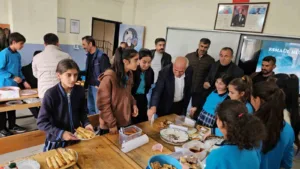 Bitlis’in Adilcevaz ilçesine bağlı Aydınlar beldesinde bulunan Aydınlar Beldesi Ortaokulu