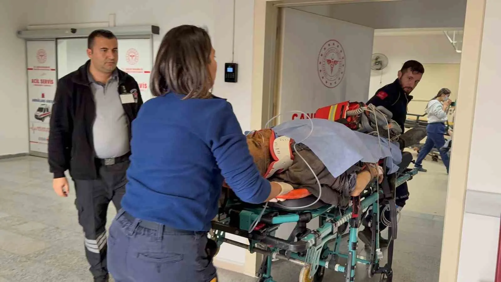 Aksaray’da kontrolden çıkan otomobilin hurdaya döndüğü kazada sürücü hayatını kaybetti,