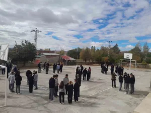 Uluslararası Dünya Afet Risklerini Azaltma Günü kapsamında Aydıntepe’deki tüm okullarda