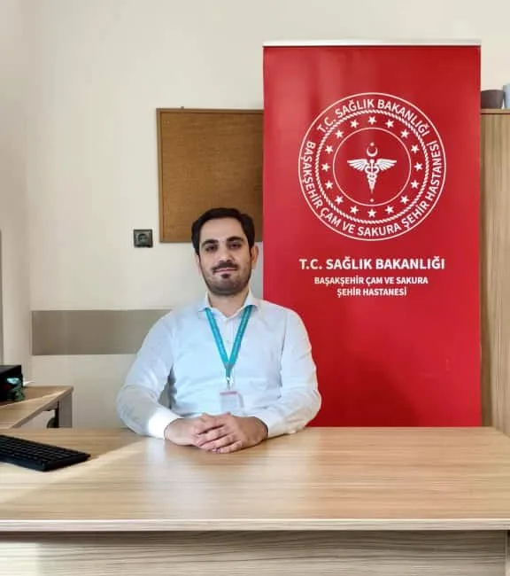 Ayrılma kaygısı, çocukların sevdikleri kişilerden (özellikle anne-baba) uzakta kalma düşüncesiyle