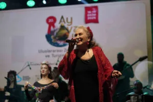 Balıkesir’in Ayvalık ilçesinde “20. Ayvalık Uluslararası Zeytin Hasat ve Turizm