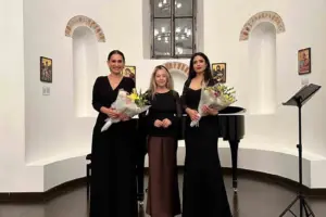 Nilüfer Belediyesi tarafından Gölyazı Aziz Panteleimon Kilisesi’nde düzenlenen “Güz Resitali”nde