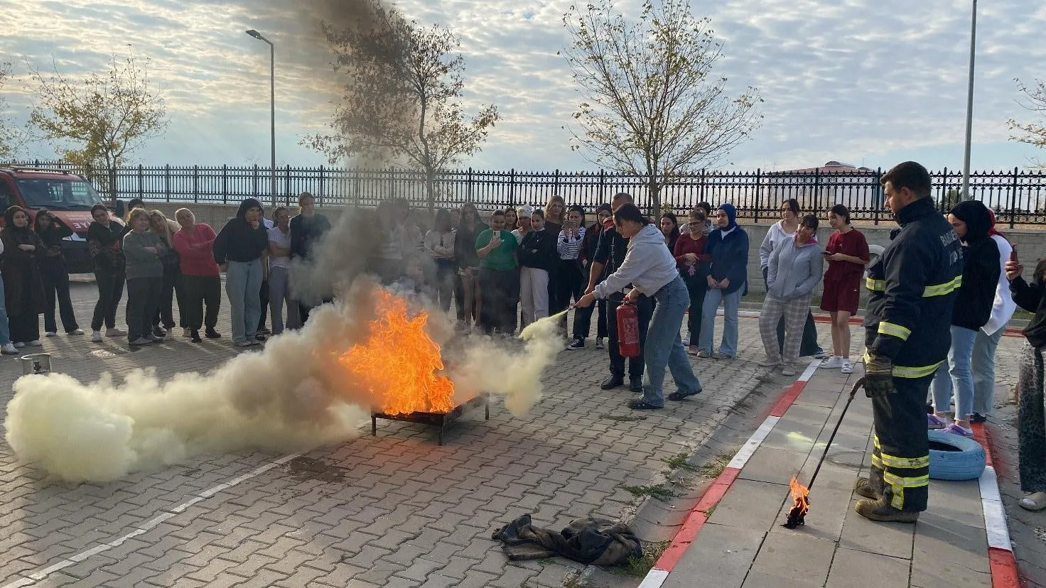 Kırklareli’nin Babaeski ilçesindeki Kredi Yurtlar Kurumu (KYK) kız yurdu öğrenci